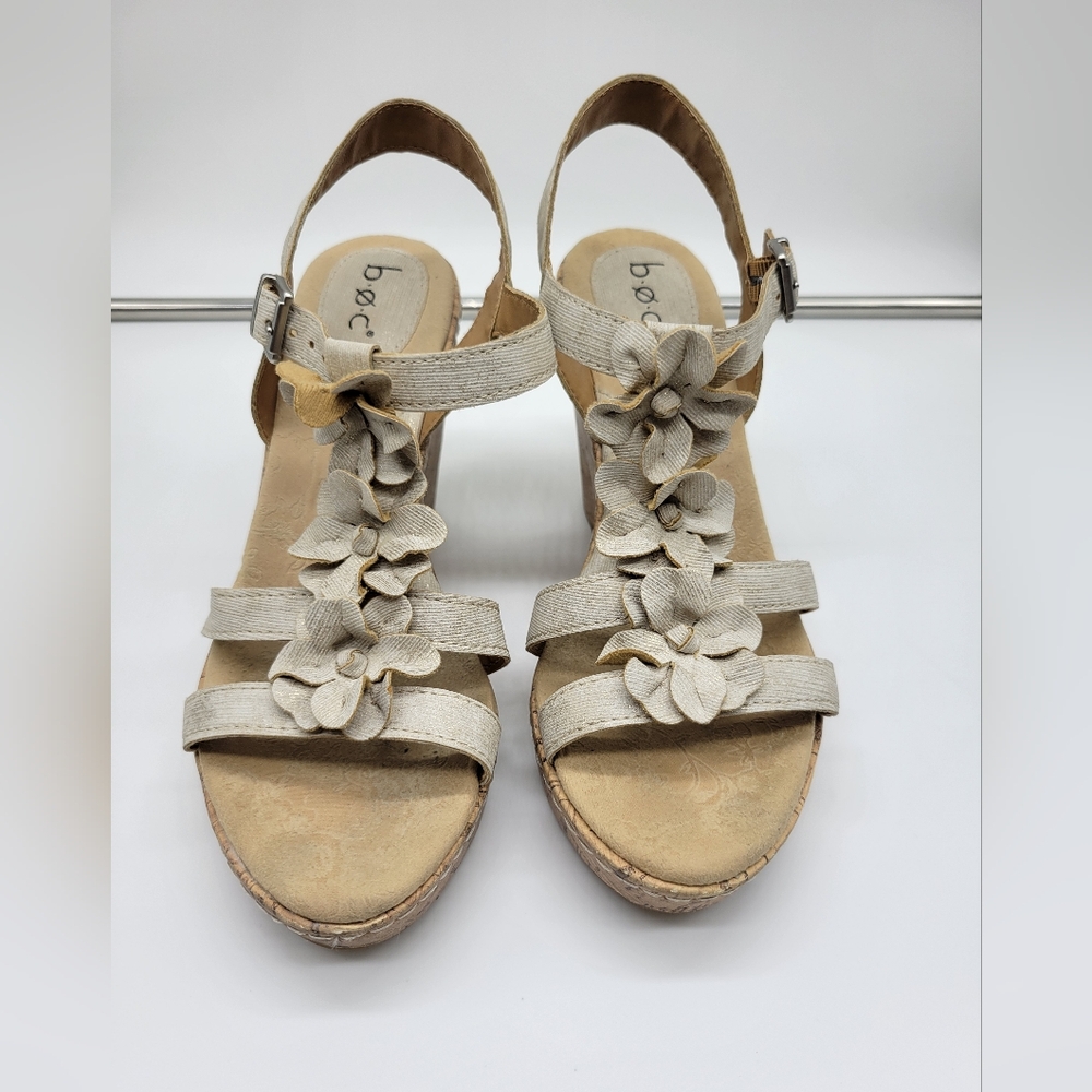Born Concept B.O.C Beige Tan Pre-Owned Sandals Cork Wedge Size 8M
